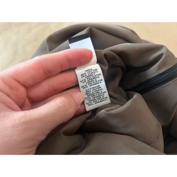 Diane von Furstenberg DVF Black Delian Crochet Pebble Lace Peplum Dress Size 2 - Picture 15 of 15